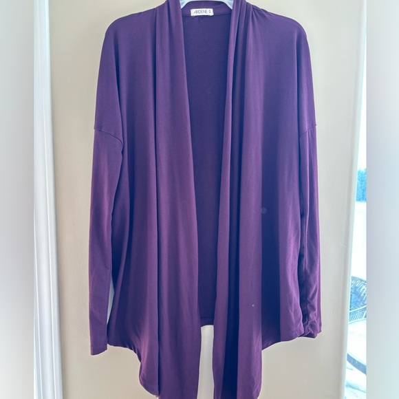 Lightweight cardigan. Size Medium. Only worn a couple of times. - Picture 1 of 3